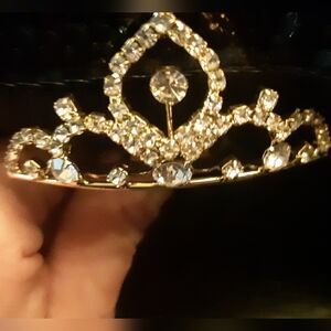 New Elegant Gold and Rhinestone Crystal Tiara